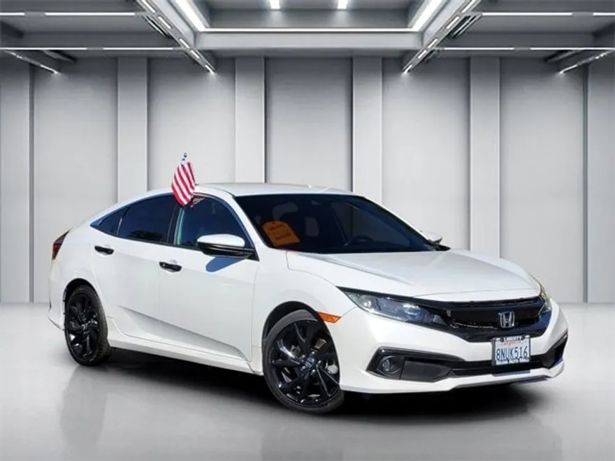 2019 Honda Civic Sport photo 1