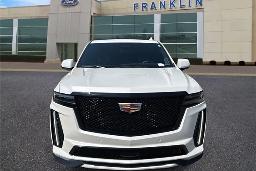 2023 Cadillac Escalade V-Series photo 1