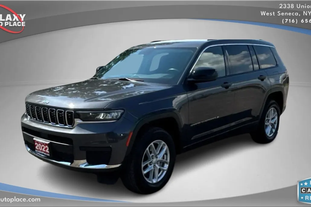 2022 Jeep Grand Cherokee Laredo photo 1