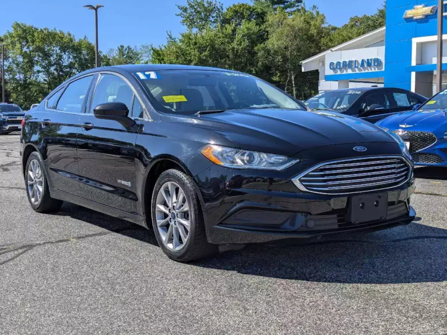 2017 Ford Fusion Hybrid S photo 1