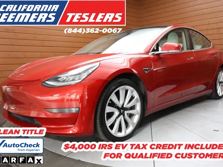 2020 Tesla Model 3 Long Range photo 1