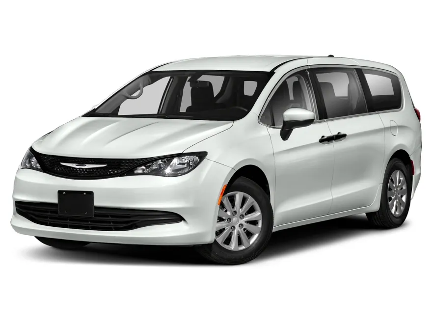 2020 Chrysler Voyager L photo 1