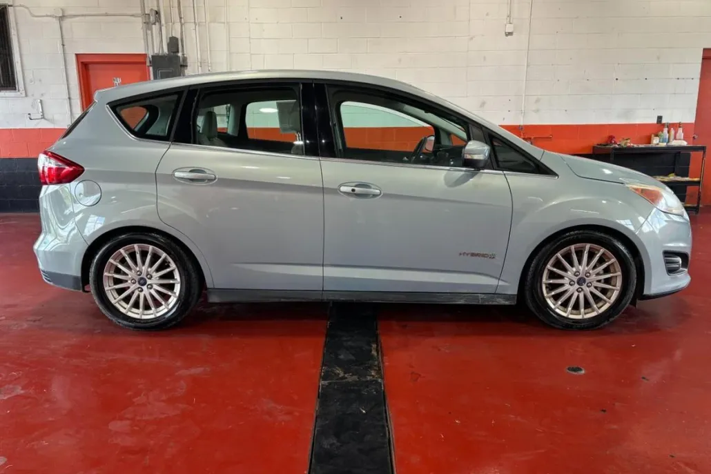 2013 Ford C-Max Hybrid SEL photo 1