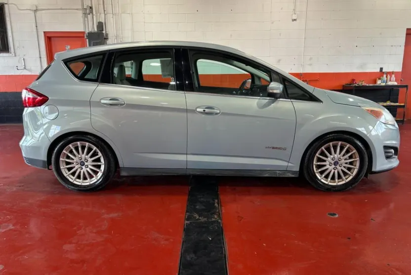 2013 Ford C-Max Hybrid SEL photo 1