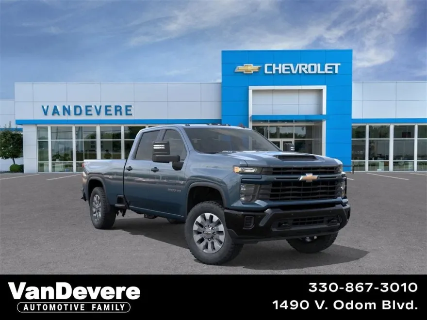 2026 Chevrolet Silverado 2500HD Custom photo 1