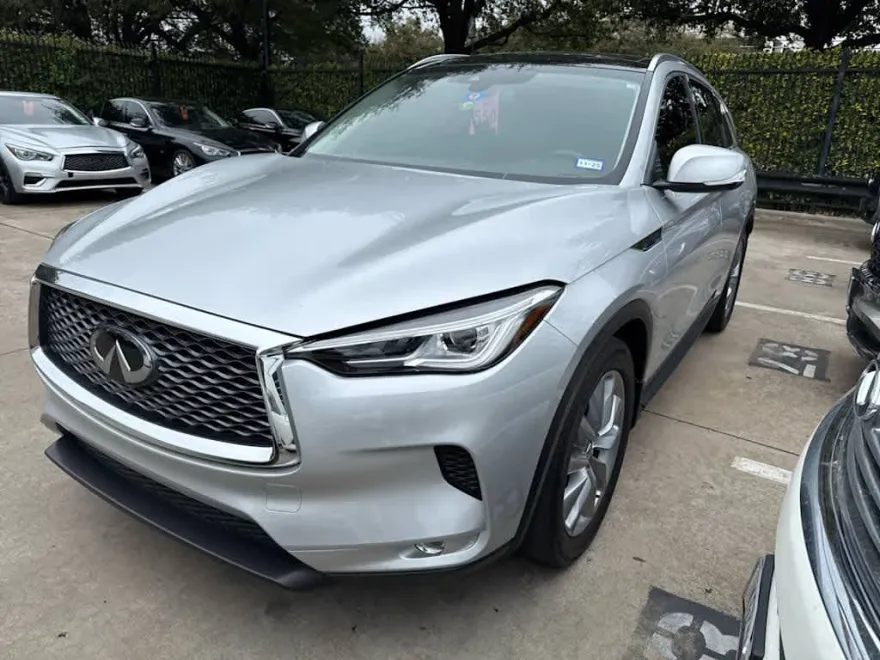 2021 Infiniti QX50 Luxe photo 1