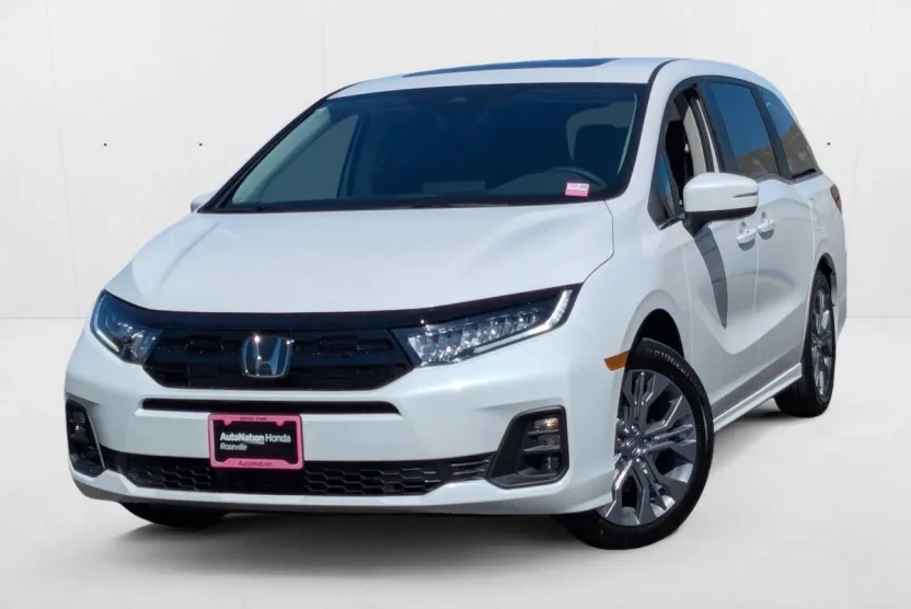 2026 Honda Odyssey Touring photo 1
