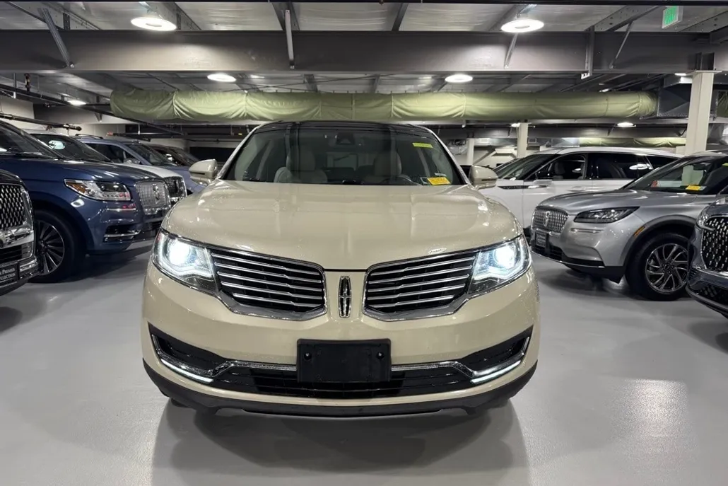 2016 Lincoln MKX Reserve photo 1