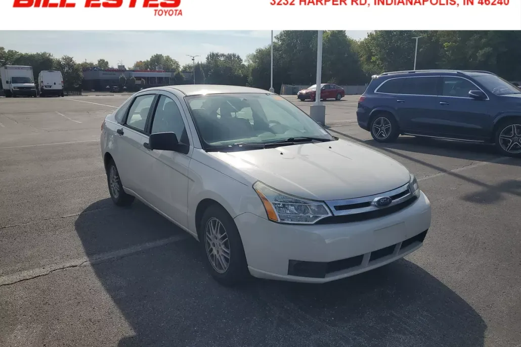2010 Ford Focus Sedan photo 1