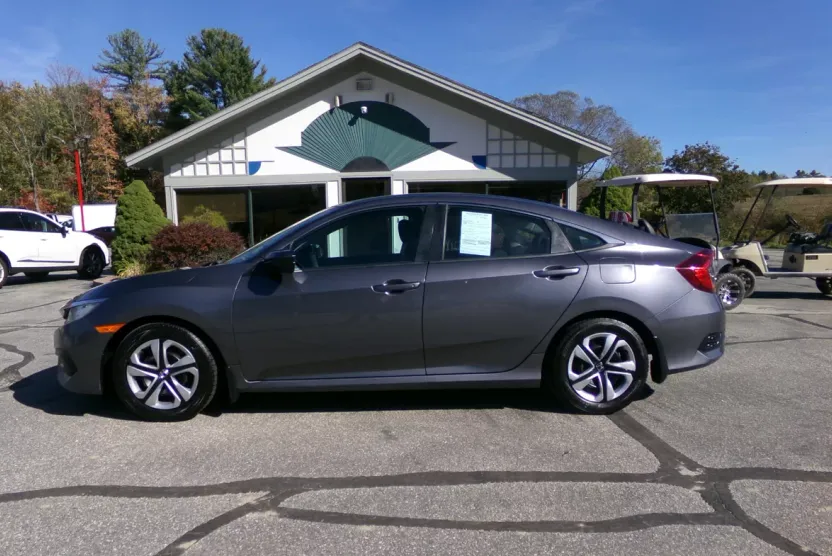 2016 Honda Civic LX photo 1