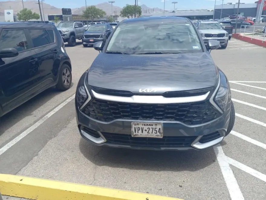 2024 Kia Sportage EX photo 1