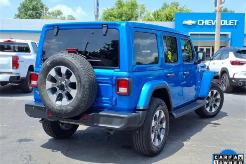 2022 Jeep Wrangler Unlimited Sahara photo 2