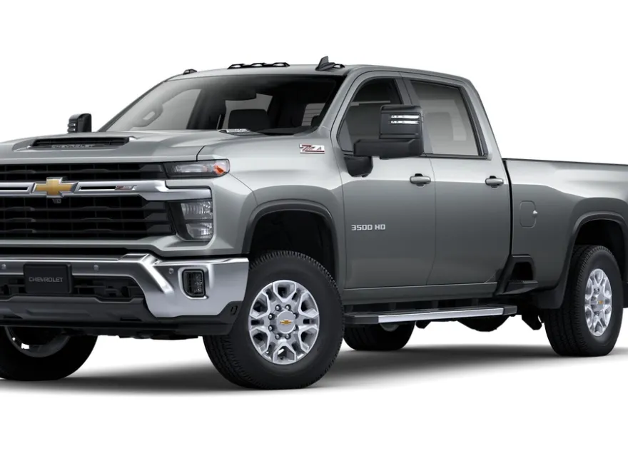 2025 Chevrolet Silverado 3500HD LT photo 1