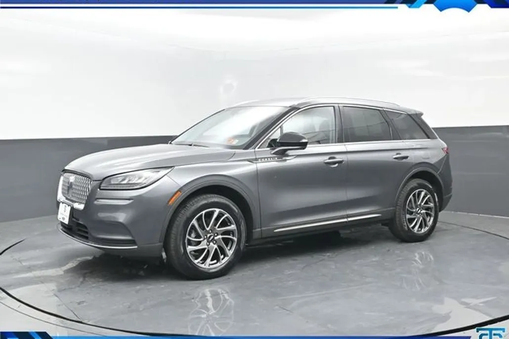 2022 Lincoln Corsair Standard photo 1