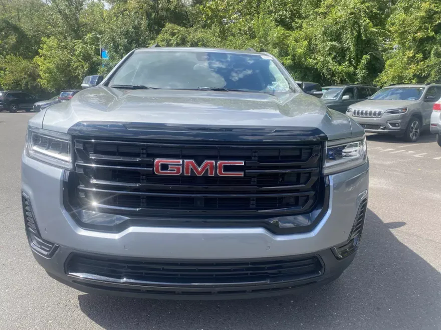 2023 Gmc Acadia SLE photo 1