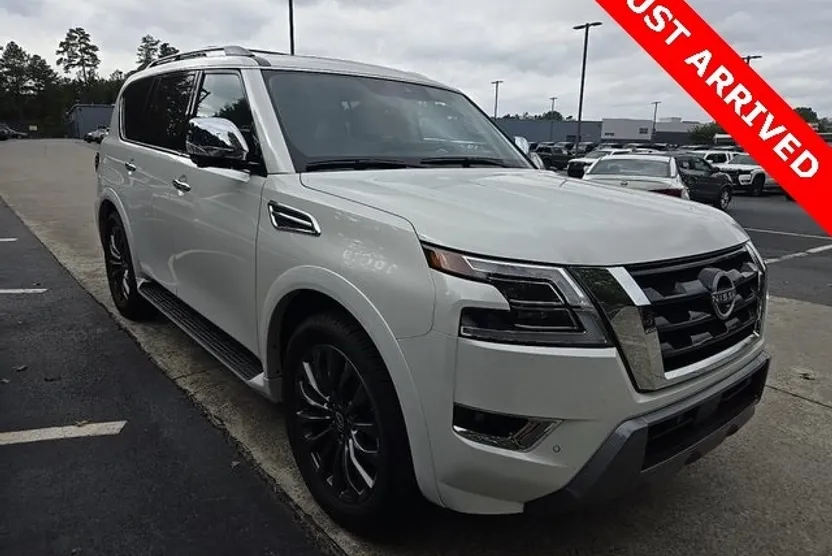 2024 Nissan Armada Platinum photo 1