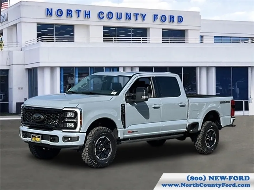 2025 Ford F-250 Lariat photo 1