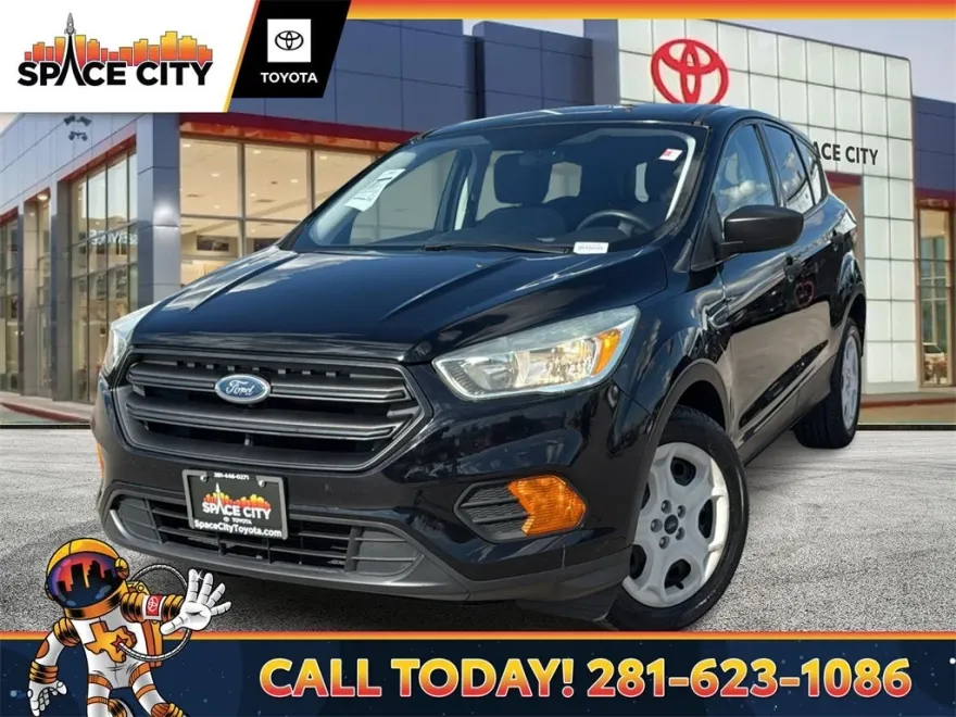 2017 Ford Escape S photo 1