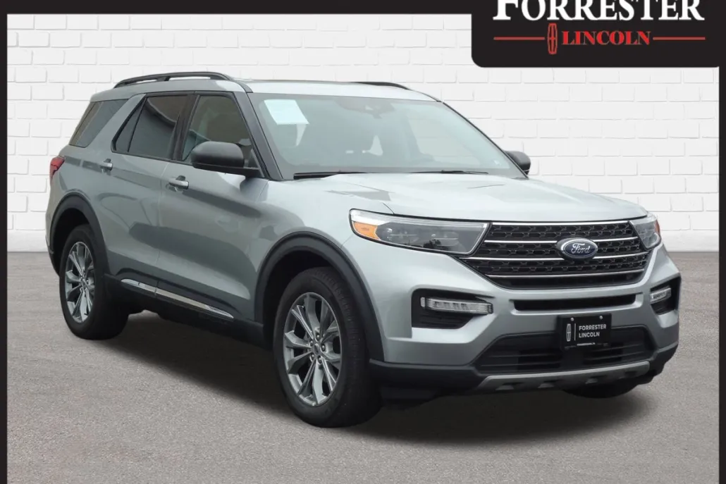 2022 Ford Explorer XLT photo 1