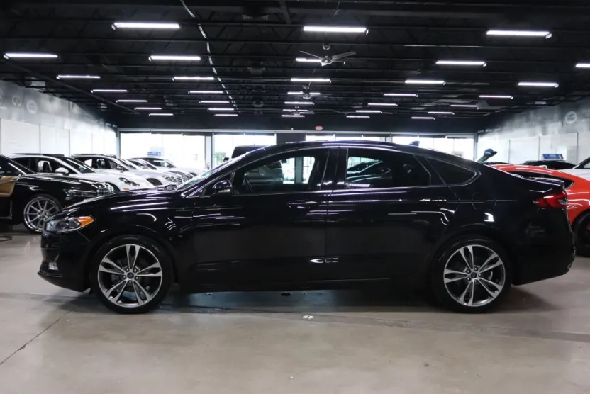 2020 Ford Fusion Titanium photo 1