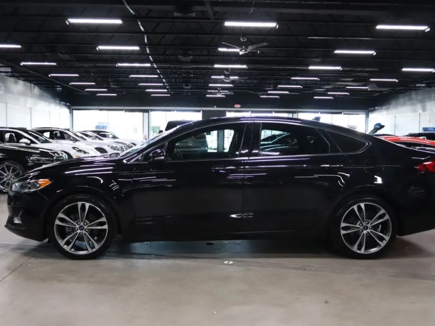 2020 Ford Fusion Titanium photo 1