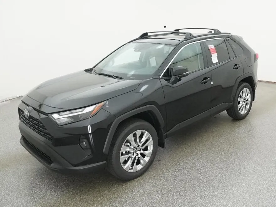 2025 Toyota RAV4 XLE Premium photo 1