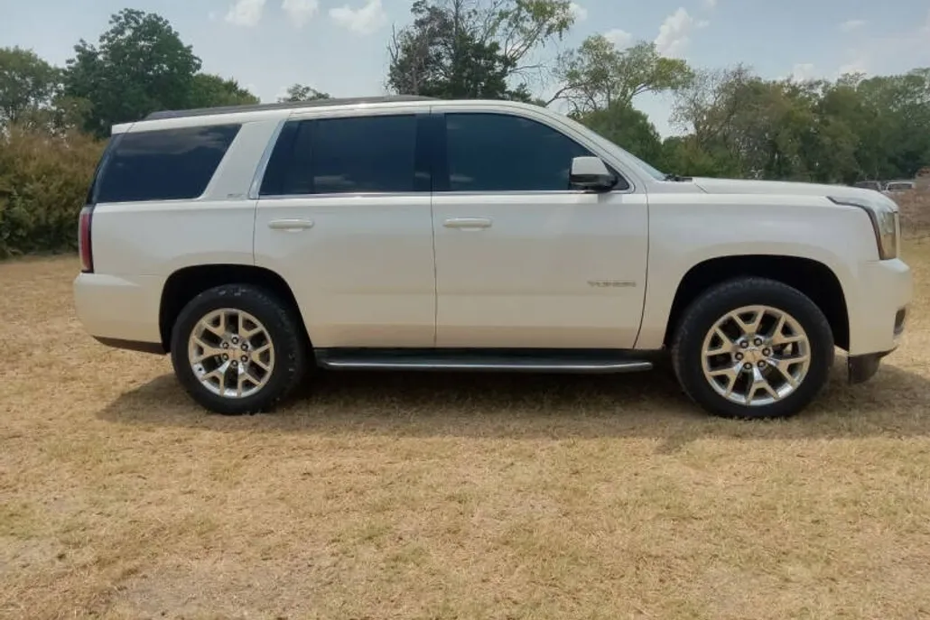 2015 Gmc Yukon SLT photo 1