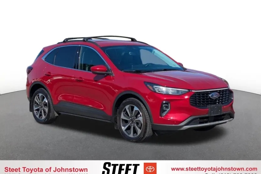 2023 Ford Escape Platinum photo 1