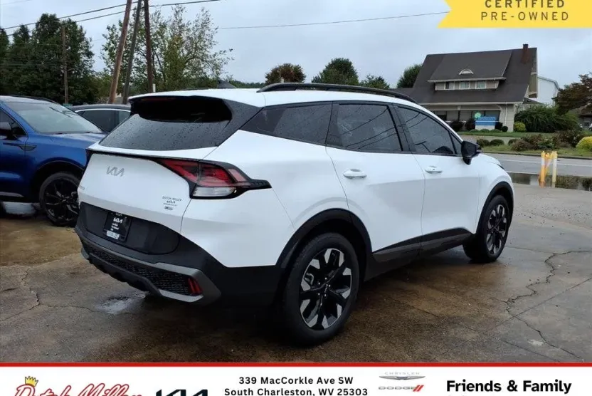 2023 Kia Sportage X-Line photo 1