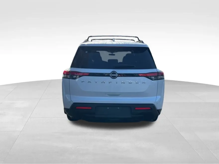2025 Nissan Pathfinder SV photo 1