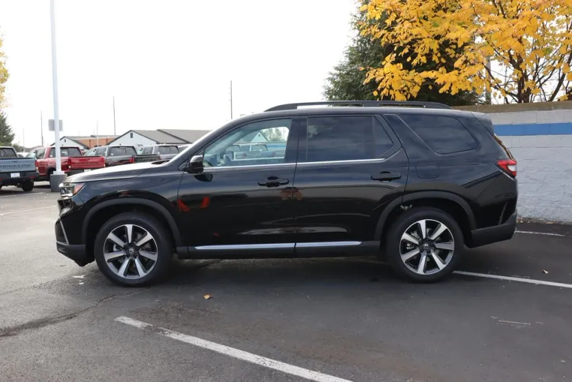 2025 Honda Pilot Elite photo 1