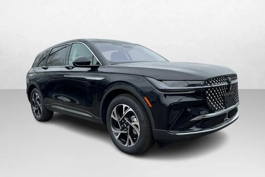 2025 Lincoln Nautilus Premiere photo 1