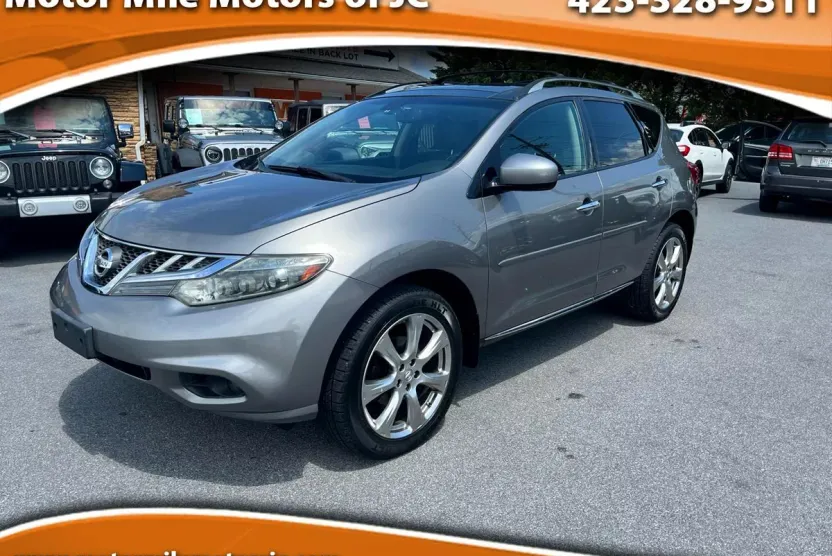 2012 Nissan Murano LE photo 1