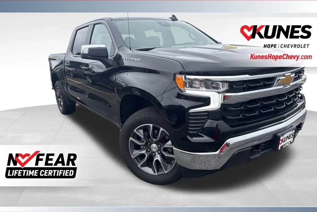 2024 Chevrolet Silverado 1500 LT photo 1