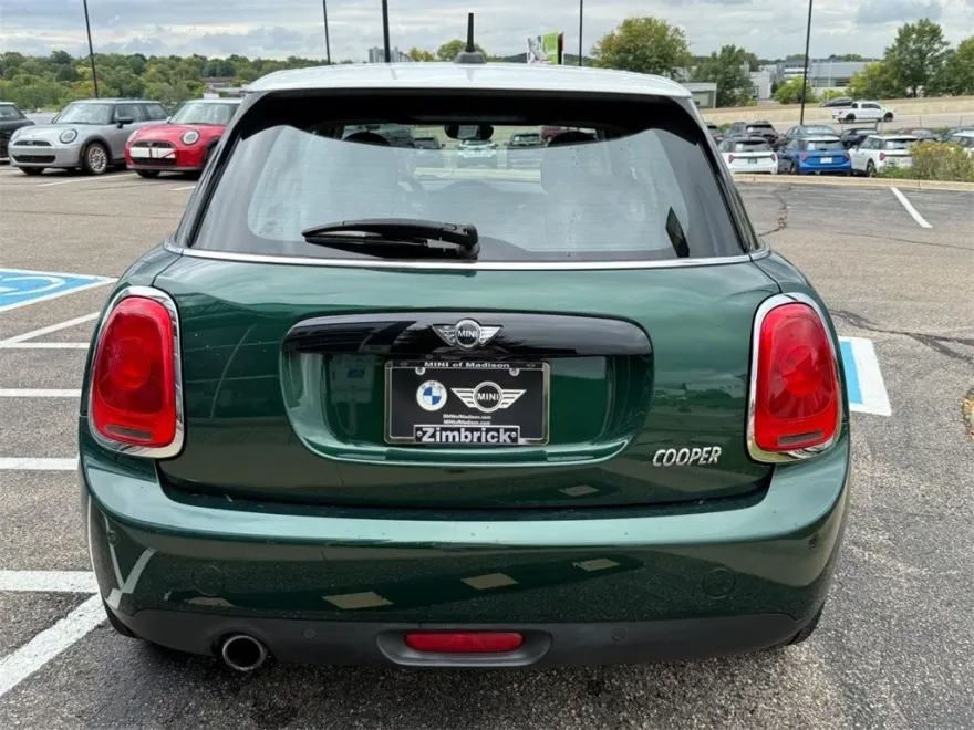 2018 Mini Cooper 4 Door Hardtop photo 1