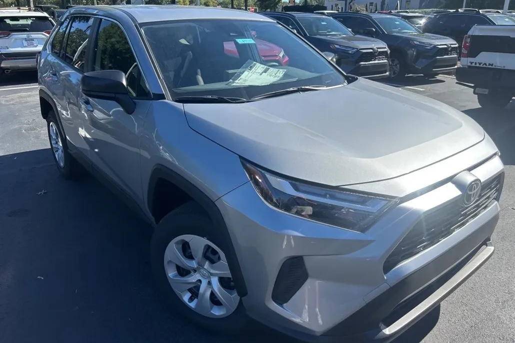 2025 Toyota RAV4 LE photo 1