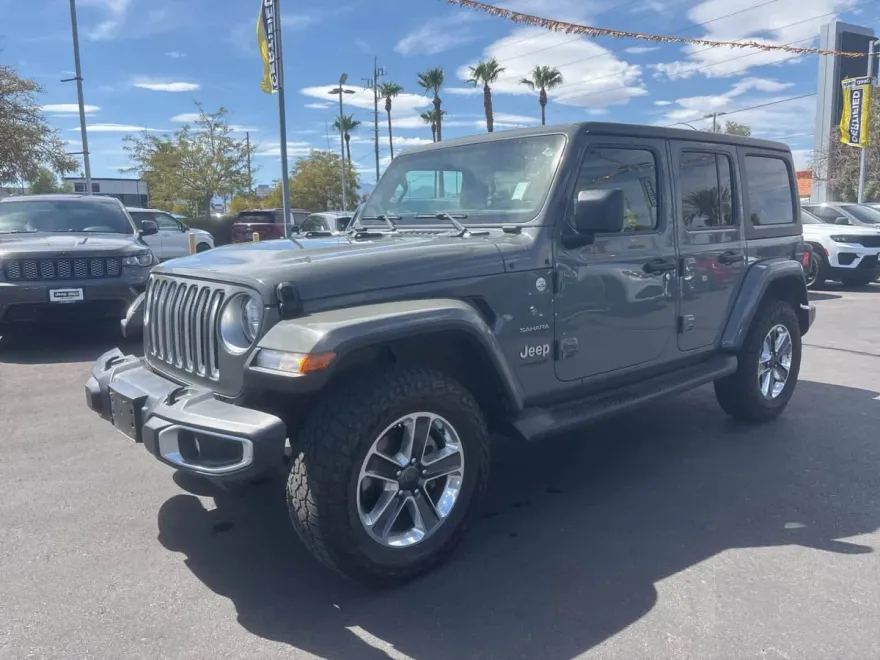 2020 Jeep Wrangler Unlimited Sahara photo 1
