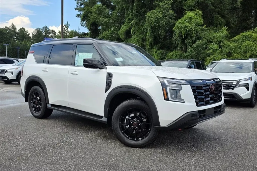 2025 Nissan Armada photo 1