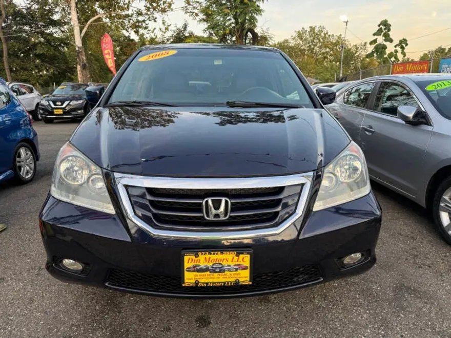 2008 Honda Odyssey Touring photo 1