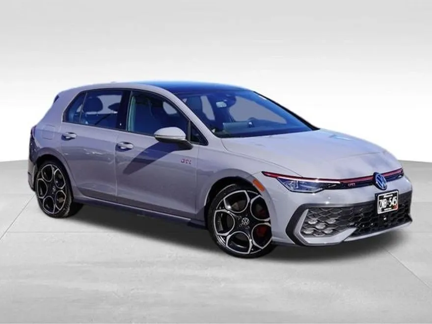 2025 Volkswagen Golf GTI Autobahn photo 1