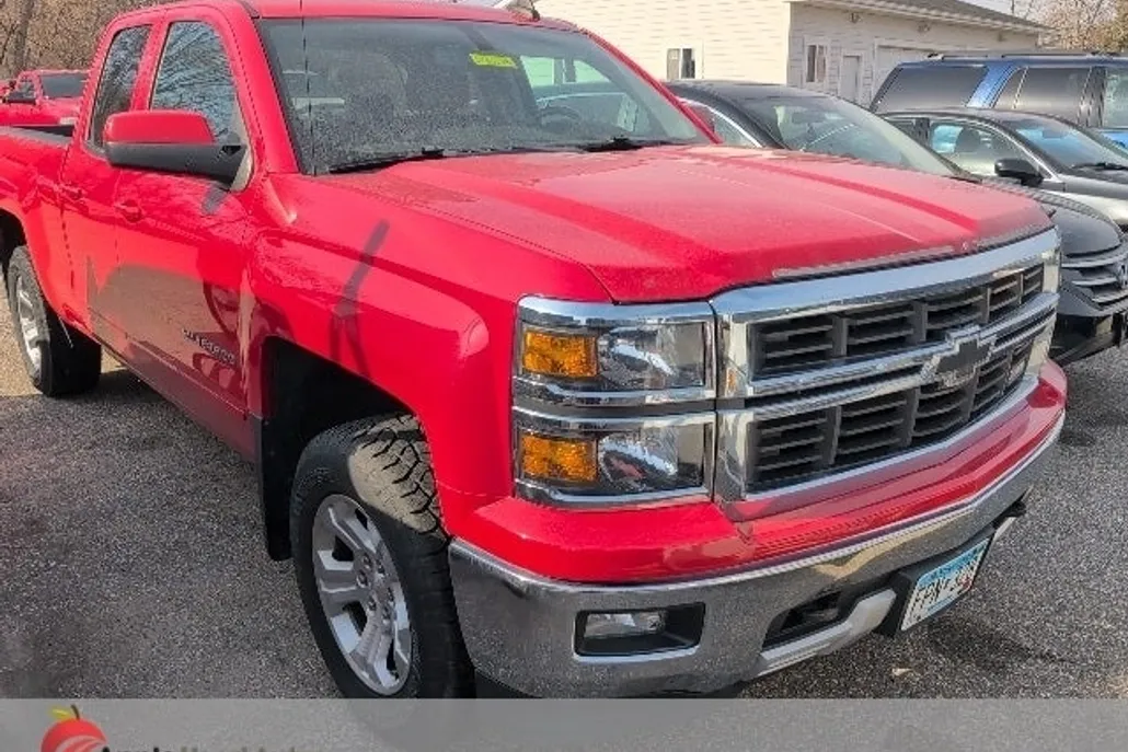 2015 Chevrolet Silverado 1500 LT photo 1