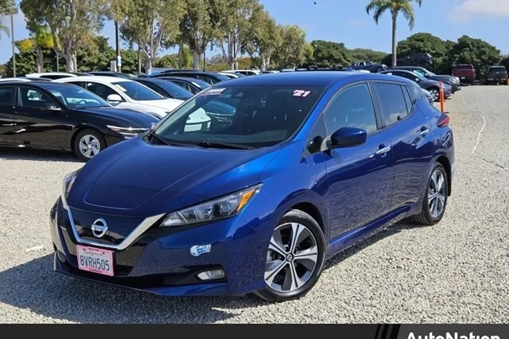2021 Nissan Leaf SV photo 1