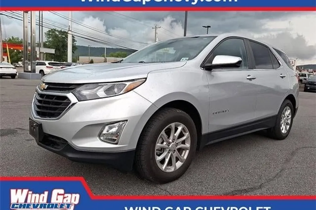 2021 Chevrolet Equinox LT photo 1