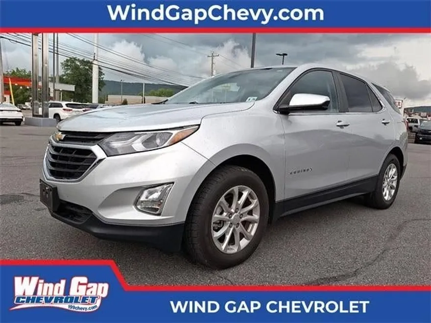 2021 Chevrolet Equinox LT photo 1