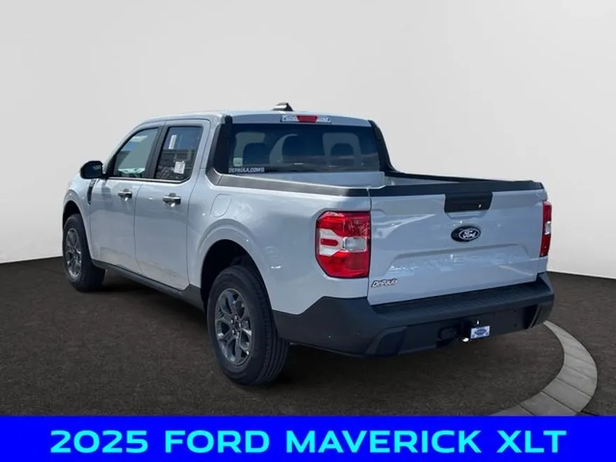 2025 Ford Maverick XLT photo 1