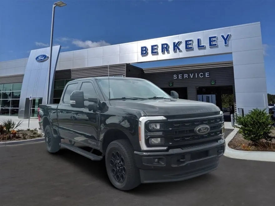 2024 Ford F-250 Lariat photo 1