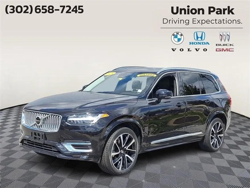 2023 Volvo XC90 Plus photo 1