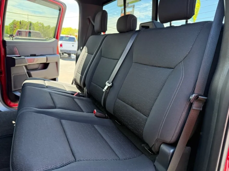 2021 Ford F-150 XLT photo 17