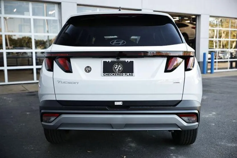 2026 Hyundai Tucson SEL photo 1