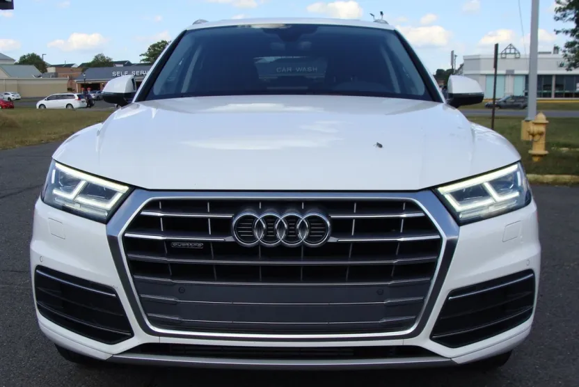 2019 Audi Q5 2.0T Premium Plus photo 1
